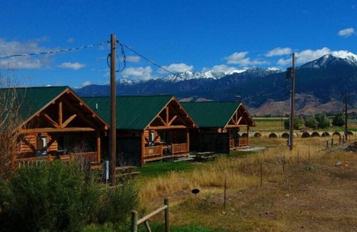 Pray Cabin | Cabin Getaway in Pray, MT