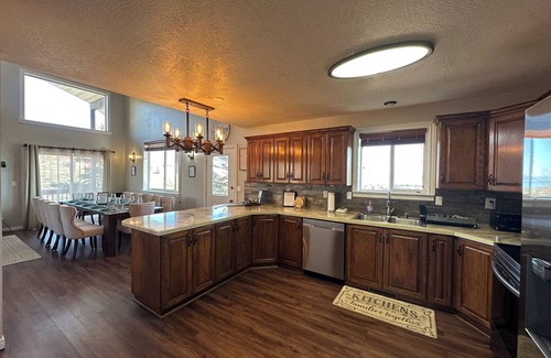 Sweetwater Cabin | Cabin with Lake View & Private beach access
