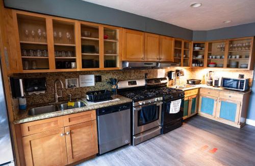 Point Loma Heights Hostel | California Dreams Hostel - Ocean Beach