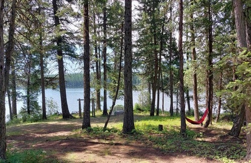 Olney RV Rental | Campsite #4 with Lake Access