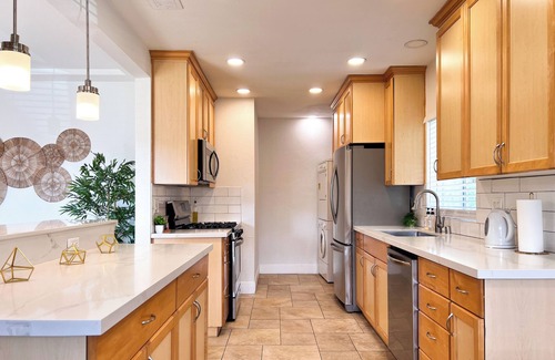 North Park House | Casa Küste - Your Boho Retreat in the Heart of San Diego! A/C, Games, WIFI