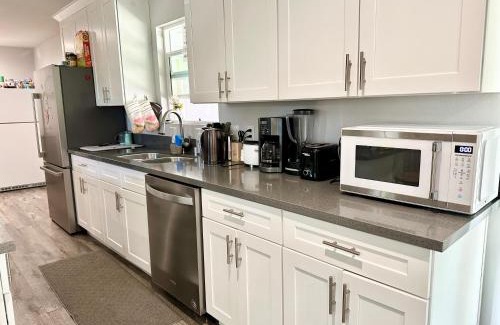 North Hills West Hostel | Chill Hostel