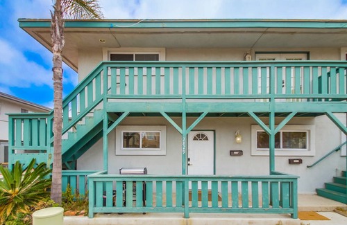 South Mission Beach Apartment | Cohasset Condo 1