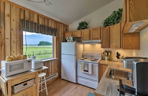 Columbia Falls Cabin | Columbia Falls Home 19 Mi to Glacier National Park