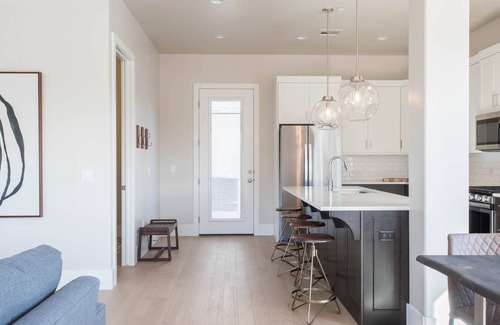 Bloomington Condo | Condo ∙ 3 bedrooms ∙ 10 guests