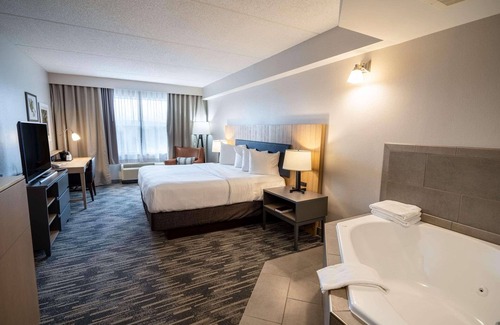 State College Hotel | Country Inn & Suites by Radisson, State College (Penn State Area), PA