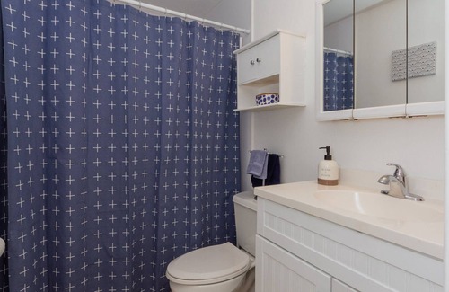 Nevada - Lidgerwood House | Cozy 2BD 1BTH Duplex! KING BED!