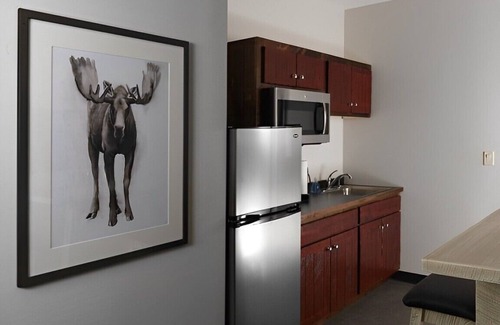 Broken Arrow Hotel | Cozy Comfort for Family: Pet-friendly Stay w/Rustic Vibes | 3 Units