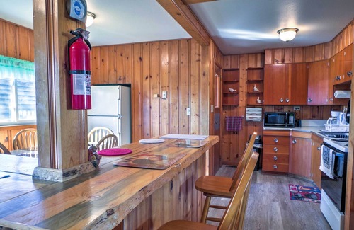 New Meadows House | Cozy McCall Area Home w/360 Degree Mountain Views