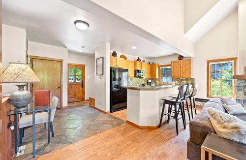 Tamarack Resort House | Cozy Townhome |Stunning Views, Ski-In/Ski-Out