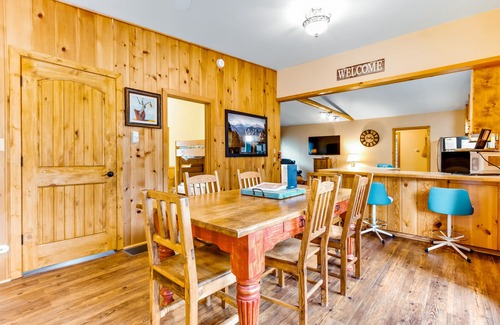 Estes Park Cabin | Cozy waterfront river cabin with mountain views, and a hot tub - dog friendly