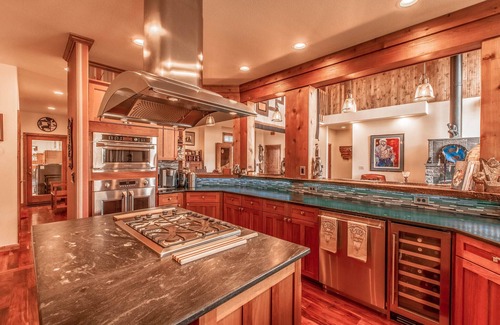 Livingston House | Cutbow Bend