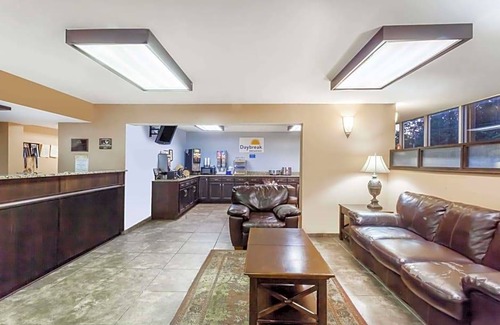 Jackson Hotel | Days Inn by Wyndham Jackson