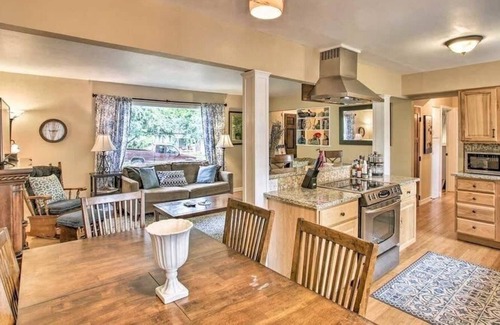 Garden District House | Downtown w/Game Room & Private Yard