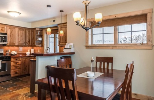 Whitefish Condo | Downtown Whitefish Condo w/Private Hot Tub!