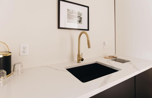 Tyler Park House | Edenside Suite at The Bellwether Hotel