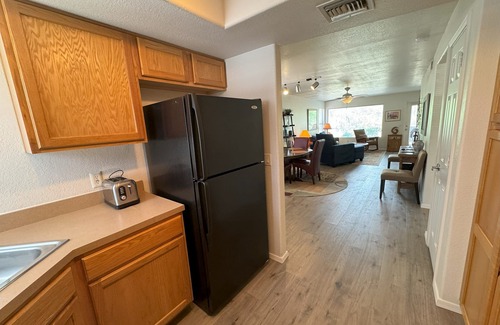 Tucson Condo | Enchanting 2 Bedroom First Floor with Picture Perfect Mountain View Windows!