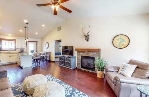 Sandpoint House | Enclosed Yard, Firepit, Grill - Downtown Sandpoint