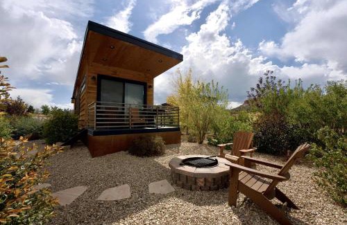 Escalante House | Escalante Escapes Moon Lily- Bunk Escape