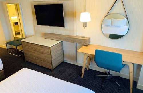 Downtown Columbus Hotel | Experience Soothing Stay! 3 Comfortable Units, Near Ohio Historical Center!