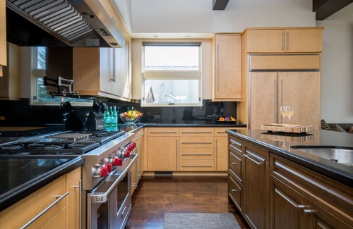 Ketchum House | Explore Winter in Sun Valley! Sleek Luxury Townhome with Mountain Views Located in Ketchum