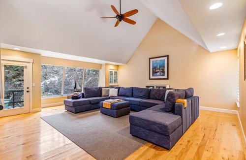 Coeur d'Alene House | Family Lake House