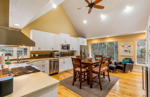 Coeur d'Alene House | Family Lake House