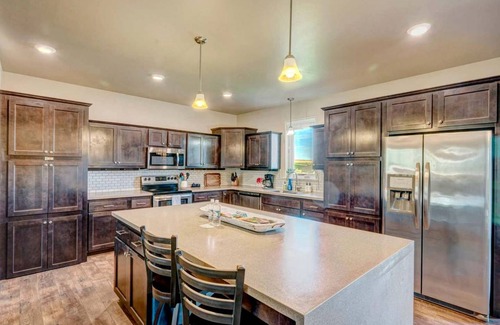 Sheridan House | Farmhouse ∙ 3 bedrooms ∙ 6 guests