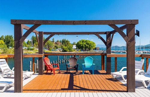 Somers Boat Rental | FLOATING HOUSE on Flathead Lake, kayaks, rooftop decks, watercraft rentals!