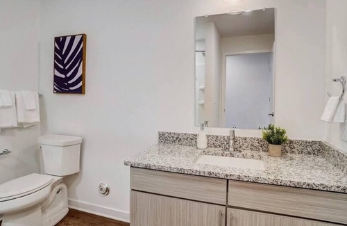 Avondale Apartment | Frontdesk | Open + Bright Studio Apt near UAB
