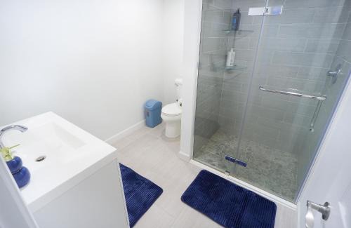 Sioux City Apartment | Golf Course Views House