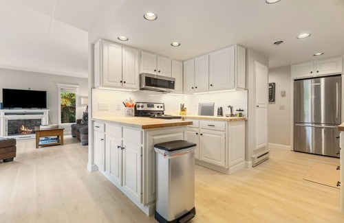 Columbia Falls House | Golf Resort 4bd Home- 20 to Minutes to Glacier Park and 10 Minutes to Whitefish
