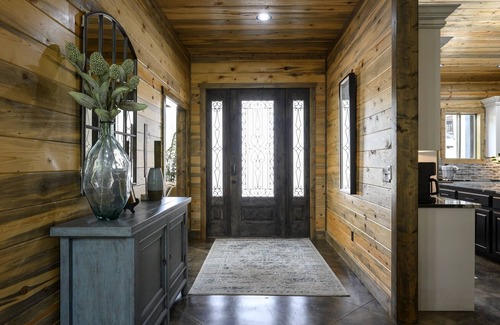 Hochatown Cabin | Grand Estate HIGH LUXE 7400 sq ft cabin/EVENTS ALLOWED sleeps 30!/2 Hot