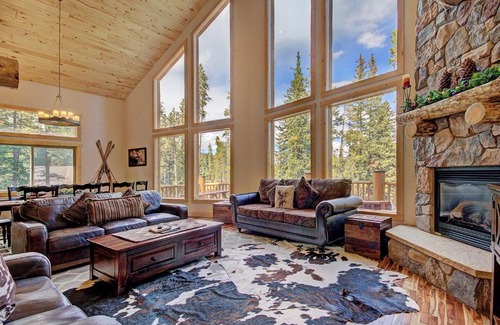Blue River House | Grand Moose Lodge