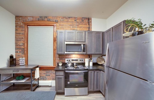 Great Falls Apartment | Great Falls Getaway Convenient Downtown Location!