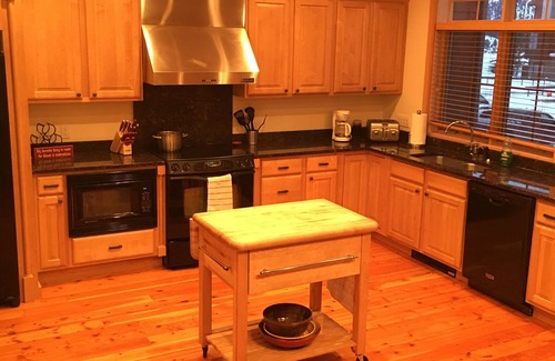 Big Sky Meadow Village Condo | Great family Getaway! Close to skiing, shopping & dinning.