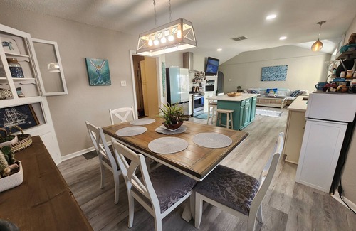 Texas City House | H20 Paradise.Waterfront and close to Galveston beach!