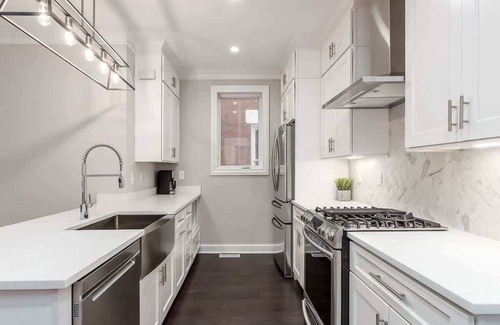 Downtown Columbus House | Harrison West 6BR New Build Family Friendly