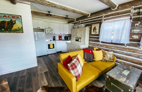 Columbia Falls Other | Highland Hill Farmstead - Glacier National Park lodging micro weddings & Events