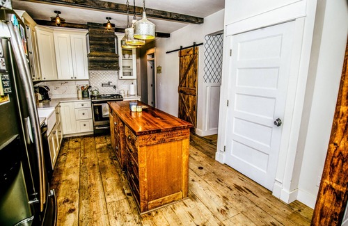Columbia Falls Other | Highland Hill Farmstead - Glacier National Park lodging micro weddings & Events