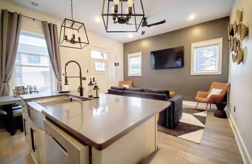 Fountain Square House | Historic Downtown Indy Neighborhood Calvary