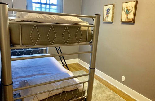 Cooper-Young Historic District Hostel | Hostel ∙ 8 guests