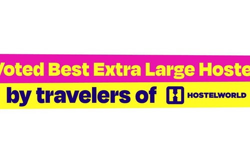 Theatre District Hostel | Hostel ∙ 9 guests
