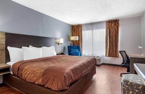 Sulphur Springs Hotel | Hotel ∙ 4 guests
