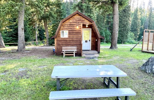 West Glacier House | House ∙ 1 bedroom ∙ 2 guests