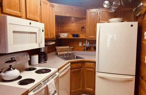 Burton House | House ∙ 2 bedrooms ∙ 8 guests