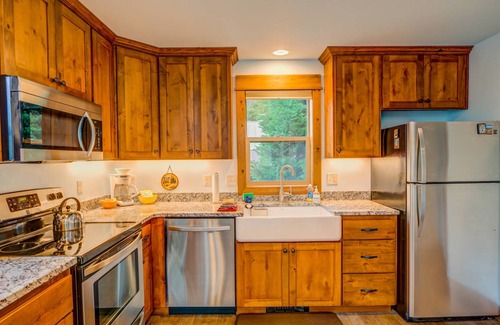 West Yellowstone House | House ∙ 3 bedrooms ∙ 8 guests