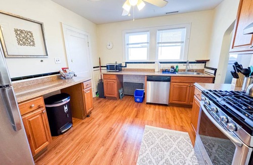 Commonwealth House | House ∙ 3 bedrooms ∙ 6 guests