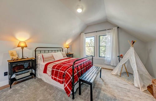 Sheridan House | House ∙ 3 bedrooms ∙ 7 guests