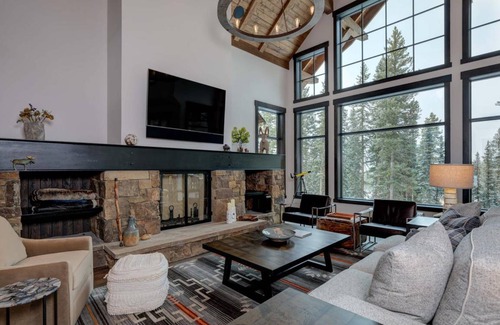 Big Sky House | House ∙ 5 bedrooms ∙ 12 guests
